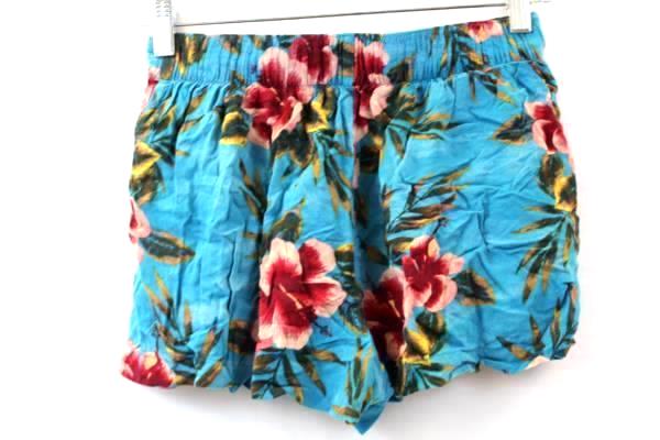 Mossimo Women's Shorts Size S/P Blue Turquoise w/ Red Floral