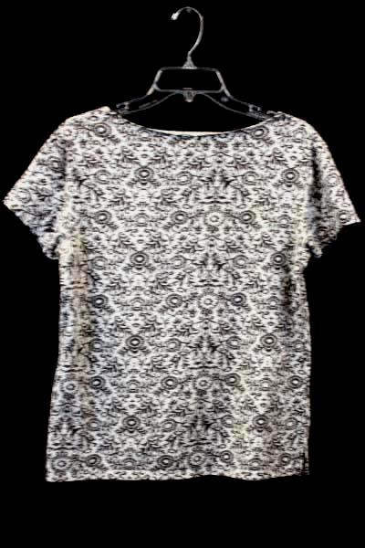 Top By GREAT NORTHWEST White Brown Design Neck Netting Women's Size Large
