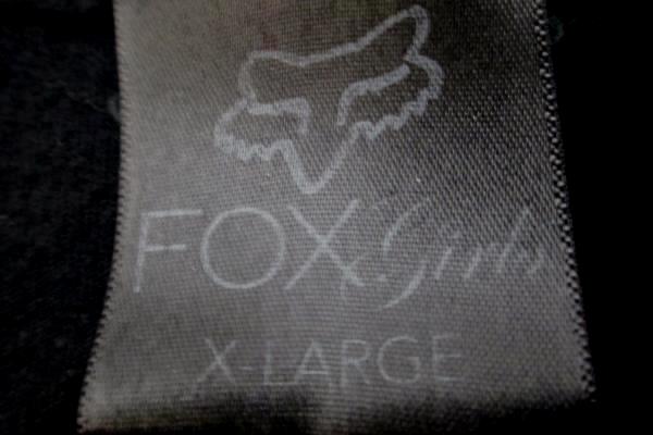 T-shirt by Fox Girls Black w/ Gray Grey & Purple Design Junior Size XL