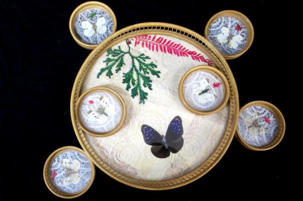 Set of 1 Serving Tray 6 Coasters Moths Butterfly Glass Wood Weaved Bottom