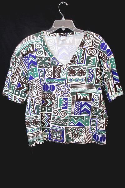 Lot of 2 T-Shirts By Honors & Star Cody Green White Blue V-Neck Women's Size L
