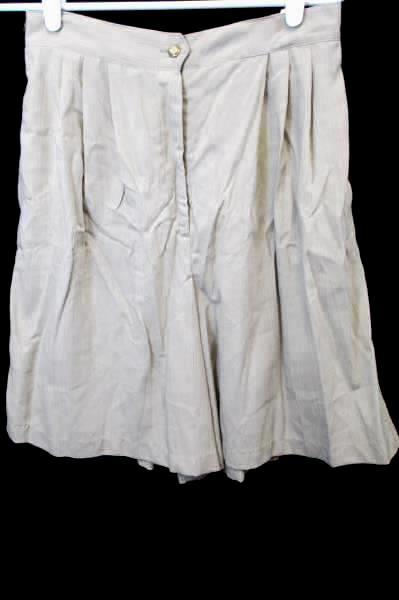 Bentley Tan Shorts Half Stretchy Elastic Waist Women's Size L Gold Button