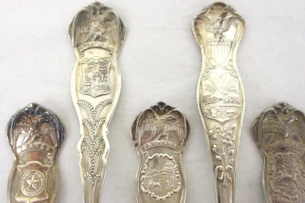 Lot 8 Souvenir Silver Plate Spoons Ohio Iowa Texas Indiana Minnesota Wisconsin