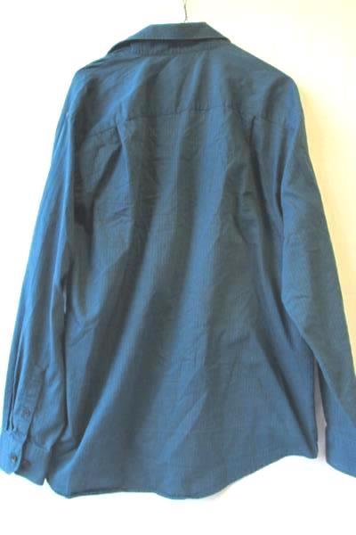 Van Heusen Men's Collared Long Sleeve Dress Shirt Dark Blue Size L(16-16 1/2)