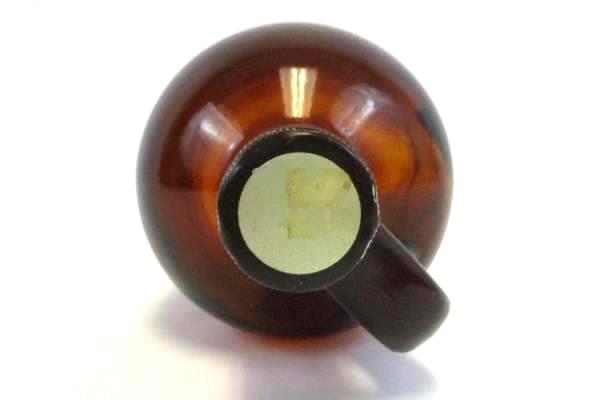 Obear-Nestor Glass Company Brown Glass 1 Qt Bottle Finger Loop Handle Lid 18B N