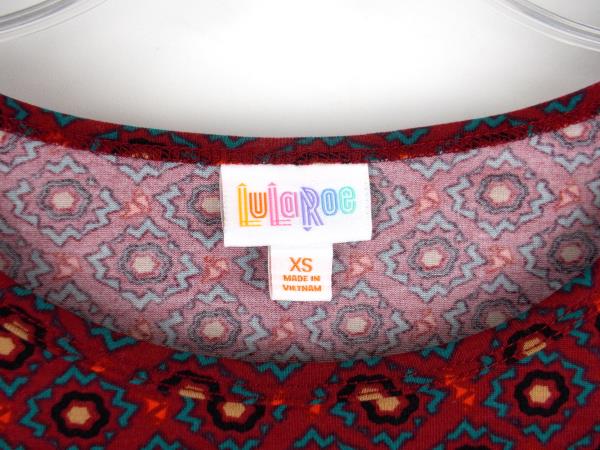 LULAROE "Irma" Oversized Tunic Top 3/4 Sleeve Maroon Red Tribal Print Sz XS