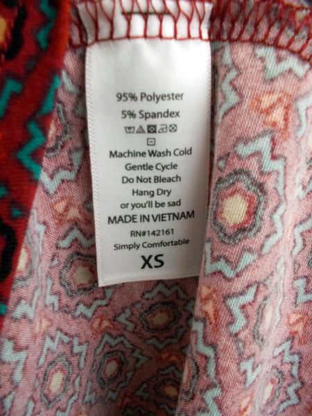 LULAROE "Irma" Oversized Tunic Top 3/4 Sleeve Maroon Red Tribal Print Sz XS