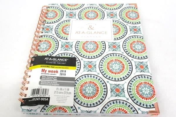 AT-A-GLANCE Academic Weekly Planner July 2018 June 2019 Lg HTF Cover NEW