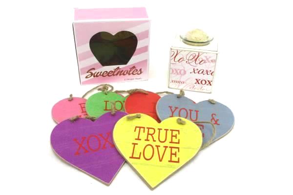Set of 6 Boxed Wood Sweetnotes & XOXO Candle & Holder Love Hearts Decor