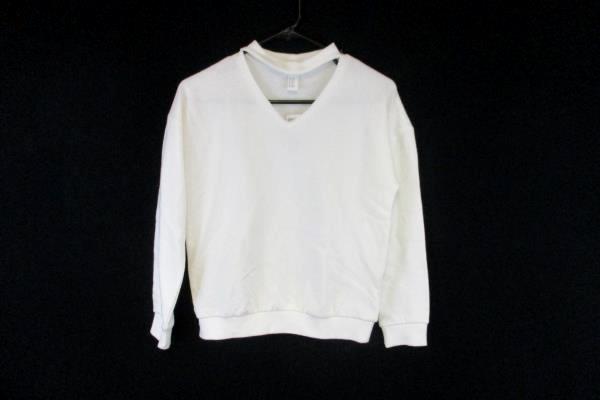 Forever 21 Junior's Women's White Sweater Size 13/14 *With Tag*