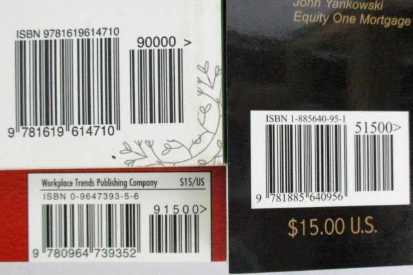 Lot of 3 Self Help Books Managing A Changing Workforce Customer Service A Farmer
