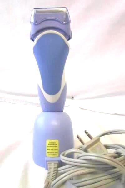 Panasonic Pivot Action Lady Shaver ES-2208 Purple & White