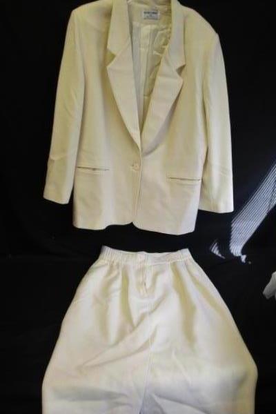 Alfred Dunner Skirt Suit Set Blazer Jacket Cream Women's Sz 12 100% Virgin Wool