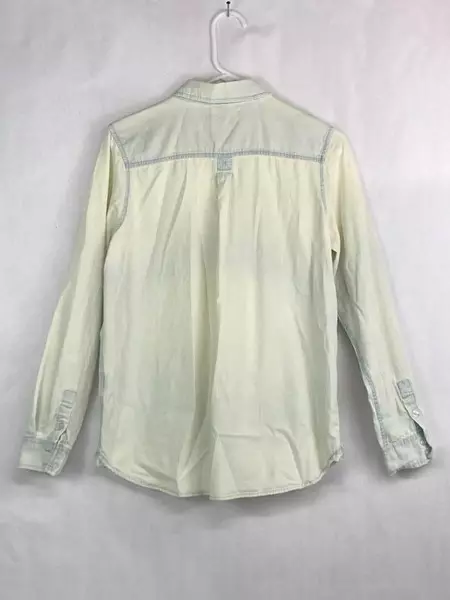 Vintage Levi's Distressed Denim Button-Up Shirt Women's M Light Wash Pre-Owned