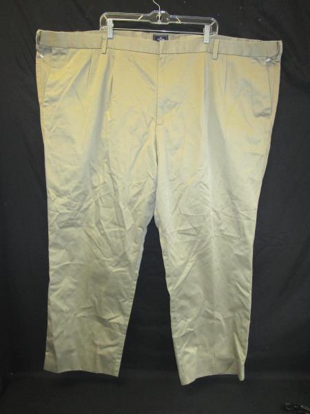 Men's Pants By Dockers Tan Khakis Men's Size D3 (Classic Fit) Pleated Front Back