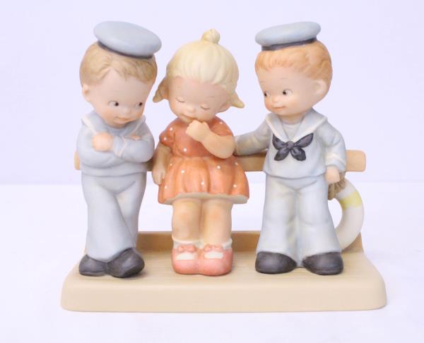 1995 Enesco Memories Of Yesterday Figurine I Do Like My Holiday Crews Attwell LE