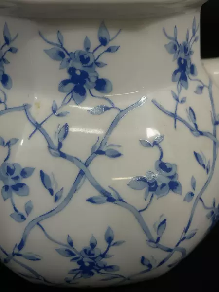 Toscany Collection Porcelain Teapot White Blue Flowers And Lattice