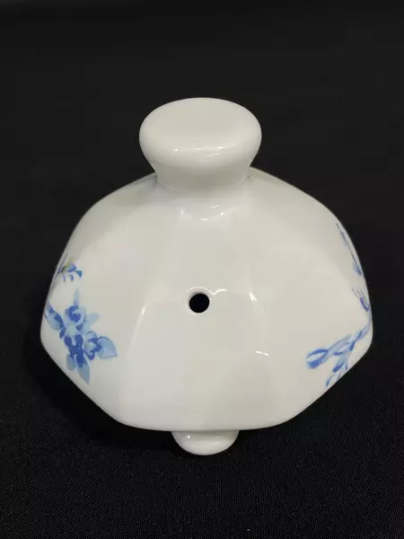 Toscany Collection Porcelain Teapot White Blue Flowers And Lattice