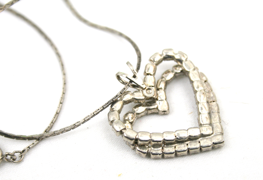 17.5" Silver Tone Chain with Double Crystal Heart Necklace Fashion Jewelry