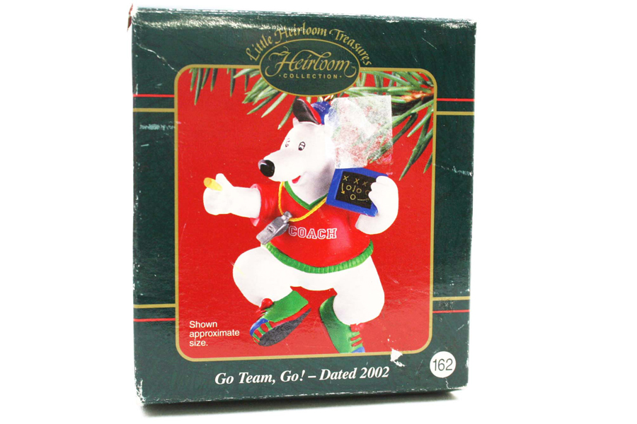 CARLTON CARDS ORNAMENT 2002 Go Team Go
