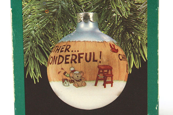 HALLMARK KEEPSAKE 1990 Grandmother Wonderful Bear Painting Fence Ornament
