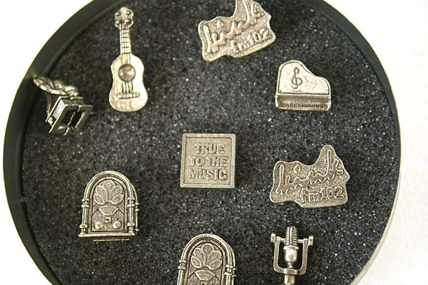 Set Of KINK Radio Pewter Hat Pins In A Tin