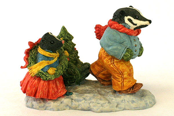 Fantasy World Of Bywater Hollow Figurine Mr. Nidd and Violet Heirloom Christmas