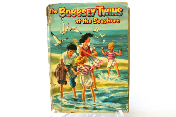 1954 Whitman Hard Cardboard Bound The Bobbsey Twins At The Seashore