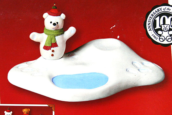 HALLMARK KEEPSAKE Ornament 2002 Hollyday Hill
