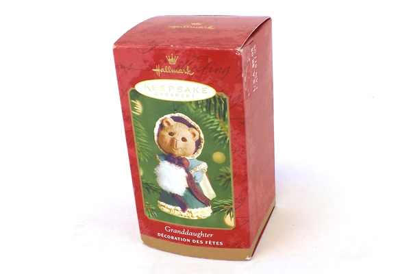 Hallmark Keepsake Ornament Granddaughter 2001 Sculpture in Box