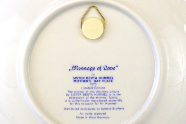 Schmid 1975 Message of Love Sister Berta HUMMEL Mother's Day Plate W. Germany