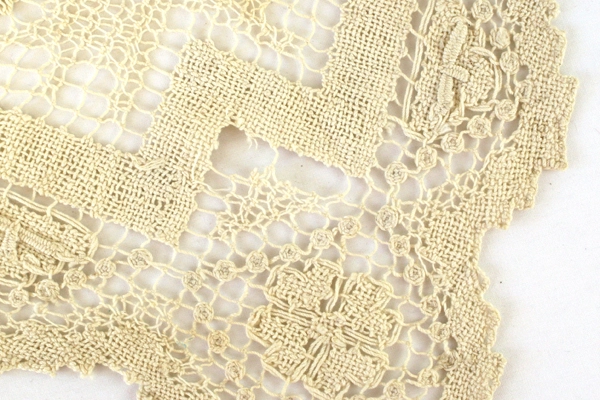 Early 1900s Beautiful Ecru Netted Mondano Thread Table Runner 48" by 14"
