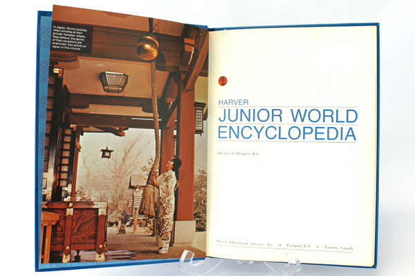 1972 Harver Junior Encyclopedia Volume 8 Insects - Loess