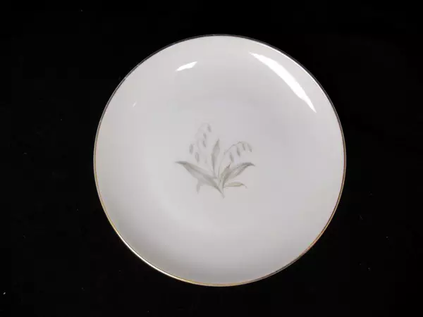 Set of 4 Kaysons China Bread and Butter Plates Golden Rhapsody 6 Inches
