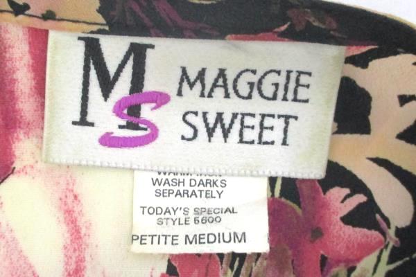 Black Blouse Floral Button Up Women's Petite Medium by Maggie Sweet ~VTG