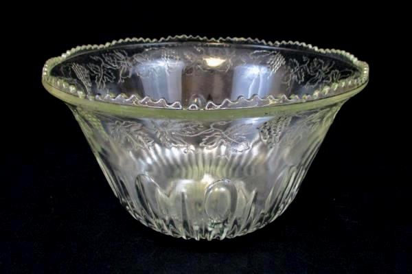 Clear Glass Grape Cluster Leaves Punch Bowl Set With 8 Cups Party Wedding