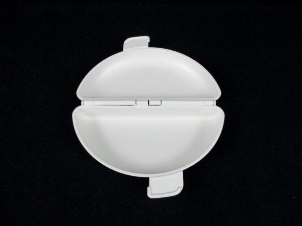 Lot of 2 Plastic Microwave Cooking Omelette Eggs Miracle Ware Progressive