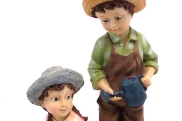 Boy & Girl Gardening Figurine Planting Flowers Decor Display Mothers Day
