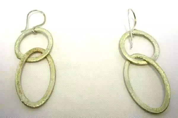 U BLUME Be Bold Chain Necklace & Earring Set with Satchel