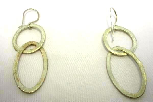 U BLUME Be Bold Chain Necklace & Earring Set with Satchel