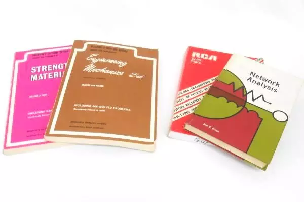 Lot Of 4 VTG Books Engineering Mechanics-Network Analysis-Strength of Materials+
