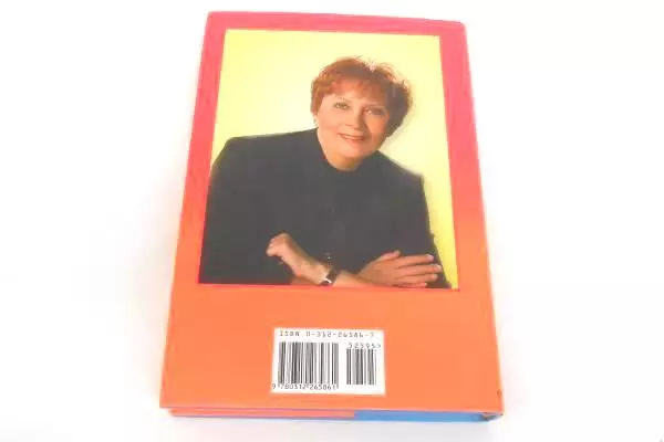 Lot of 2 Janet Evanovich Novels 12 Sharp To The Nines Stephanie Plum HCDJ