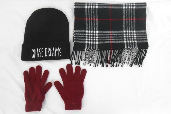 3 Piece Accessory Winter Fall Lot Scarf Hat Gloves Red Black Plaid Chase Dreams