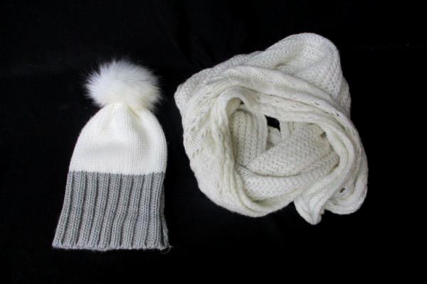 Winter Wardrobe Accessories Lot 2 Pieces Aldo Scarf & Apt.9 Beanie