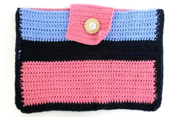 Women's Accessory Lot 2 Pieces Crochet Tablet Case Bag And Wallet Multicolor
