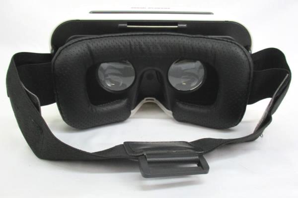 NIB Sharper Image 360* Virtual Reality Headset Smartphone Accessory