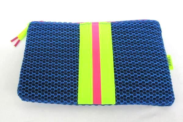 Lot Of 4 Make Up Bags Bath & Body Works Ipsi Tampax Multi-Colored Various Makers