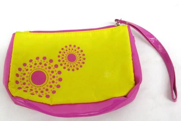 Lot Of 4 Make Up Bags Bath & Body Works Ipsi Tampax Multi-Colored Various Makers