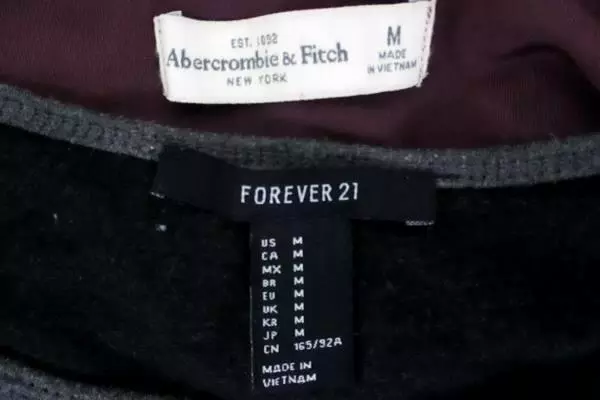 Lot 2 Tops Women's M Forever 21 Long Sleeve Abercrombie Velvet Crop Long Sleeve
