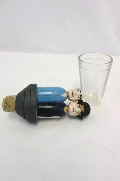 VINTAGE HAND CARVED WOODEN MECHANICAL BOTTLE STOPPER CORK